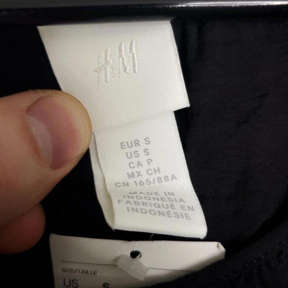 HM Dress Womens Small Peplum Mini Lightweight Little Black Dress LBD New Tags - Picture 6 of 9